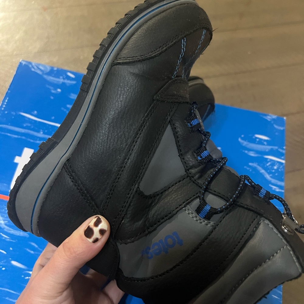 Boys totes 1M winter boots